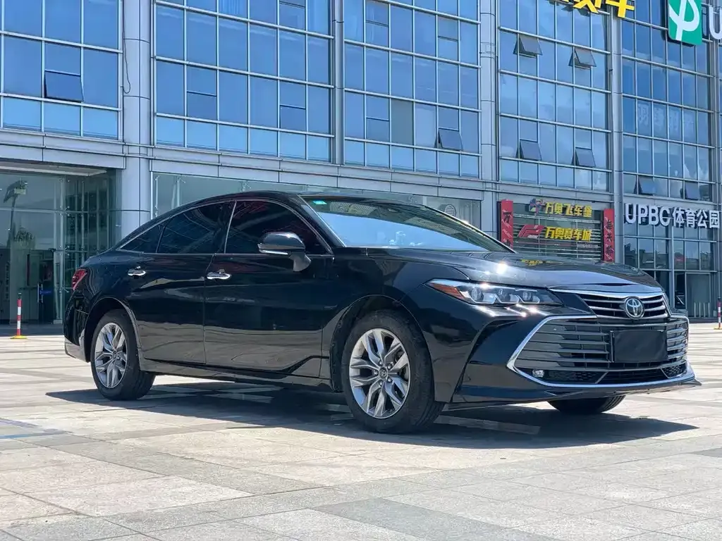 Toyota Avalon — фото 7