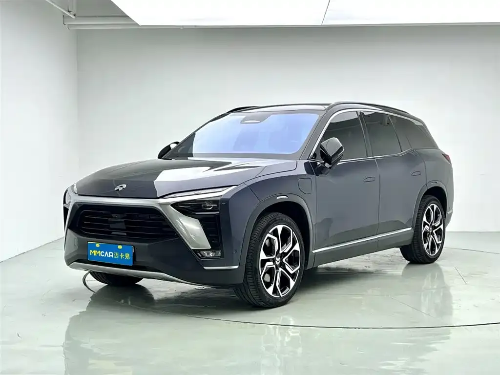 NIO ES8