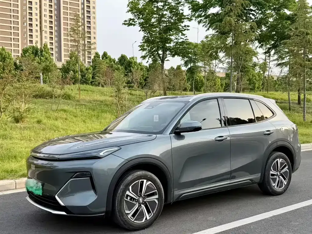 Geely Galaxy Xingjian 7 — фото 1