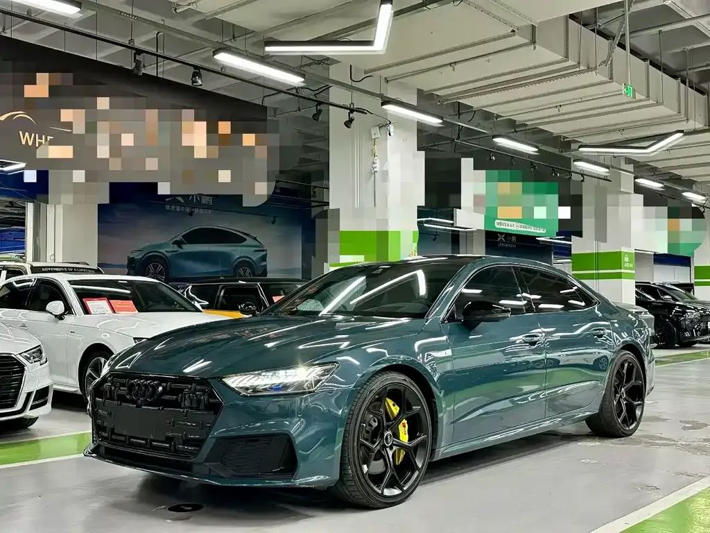 Audi A7L — фото 1