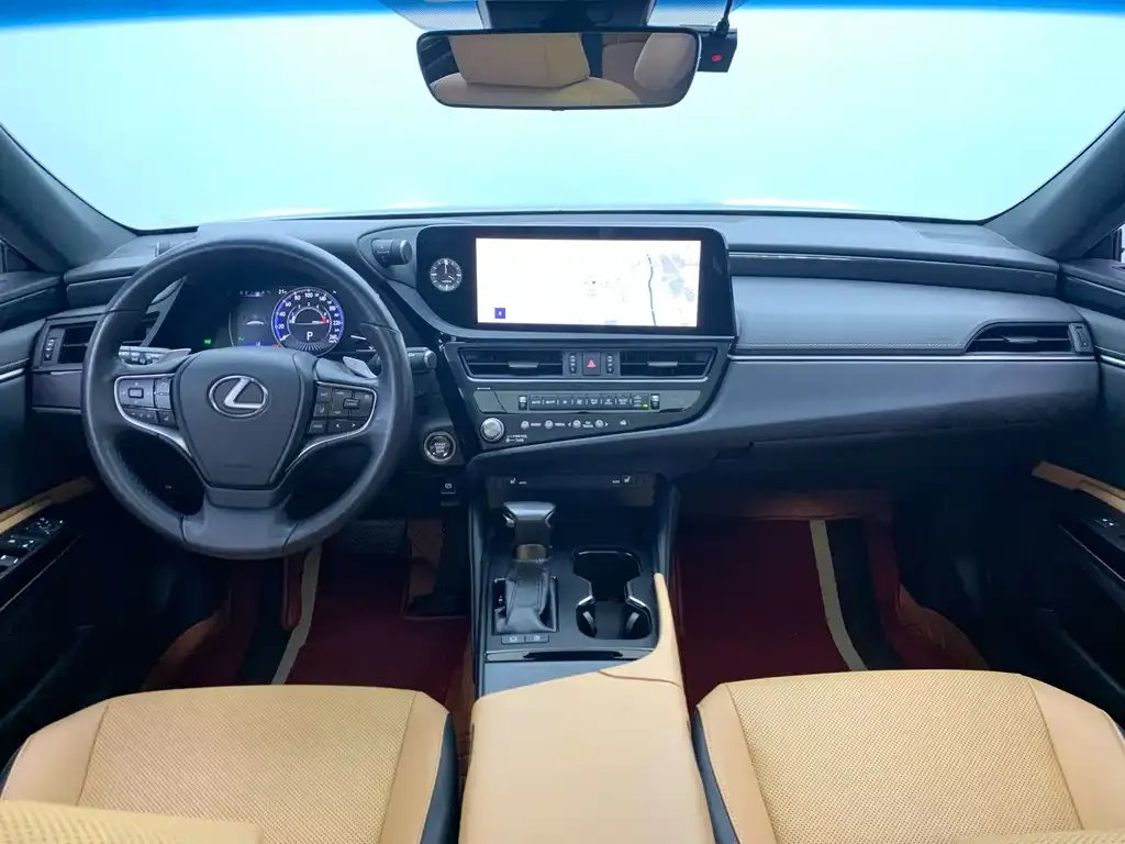 Lexus ES — фото 10