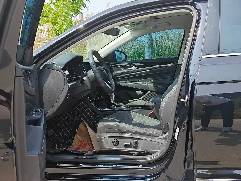 Volkswagen Passat — фото 4
