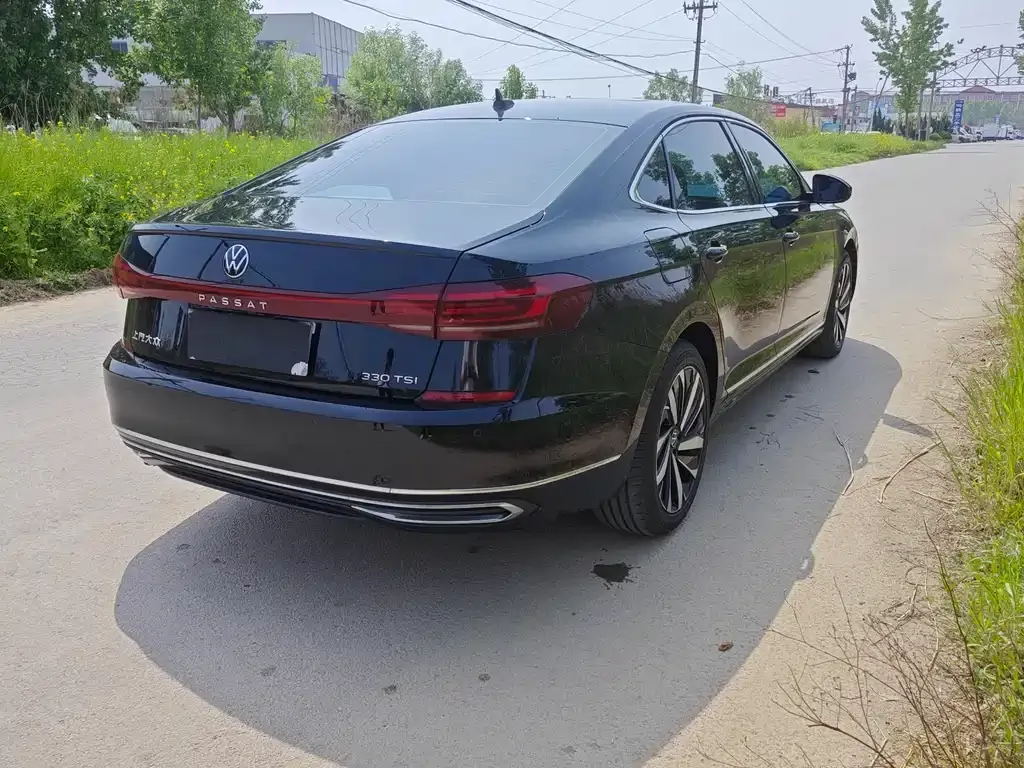 Volkswagen Passat — фото 3