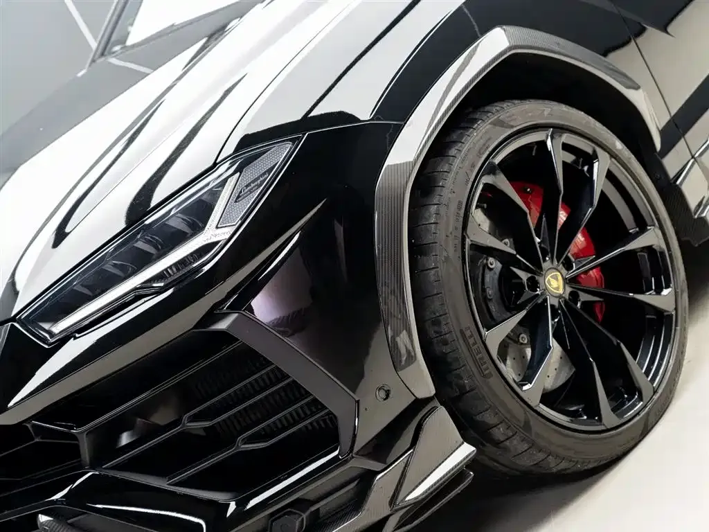 Lamborghini Urus — фото 3