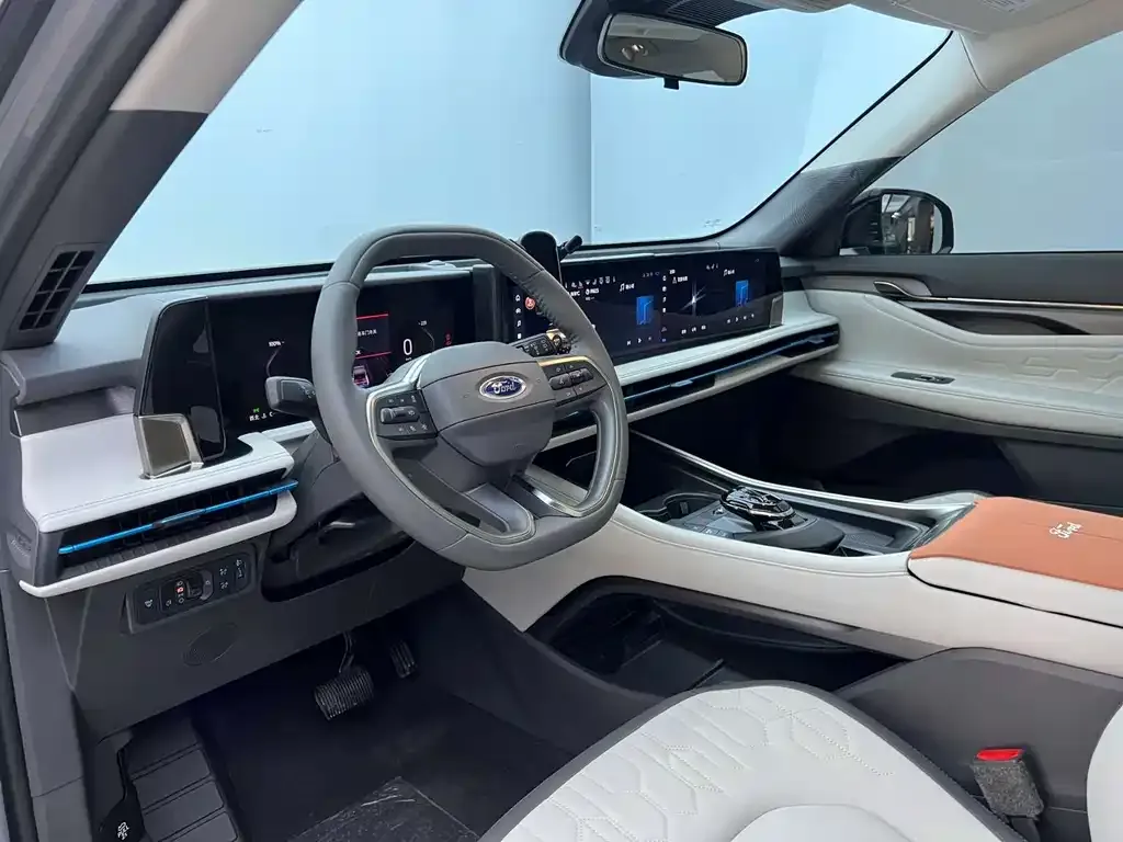 Ford Edge — фото 10