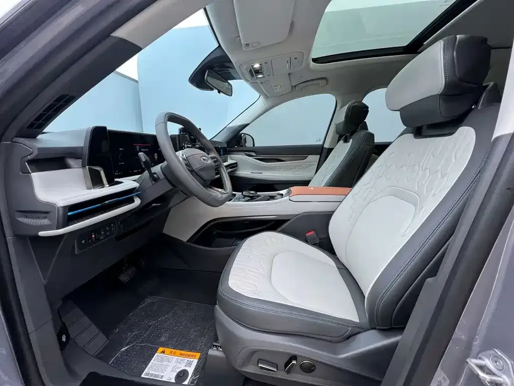 Ford Edge — фото 9