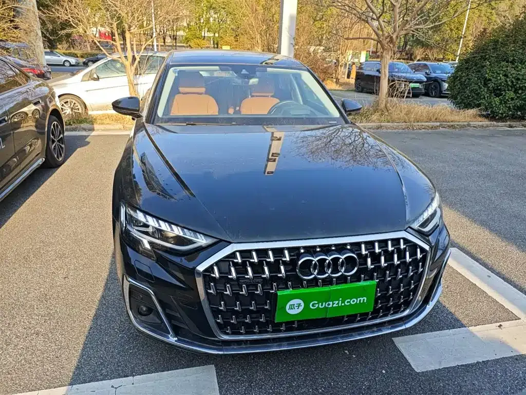 Audi A8 — фото 10