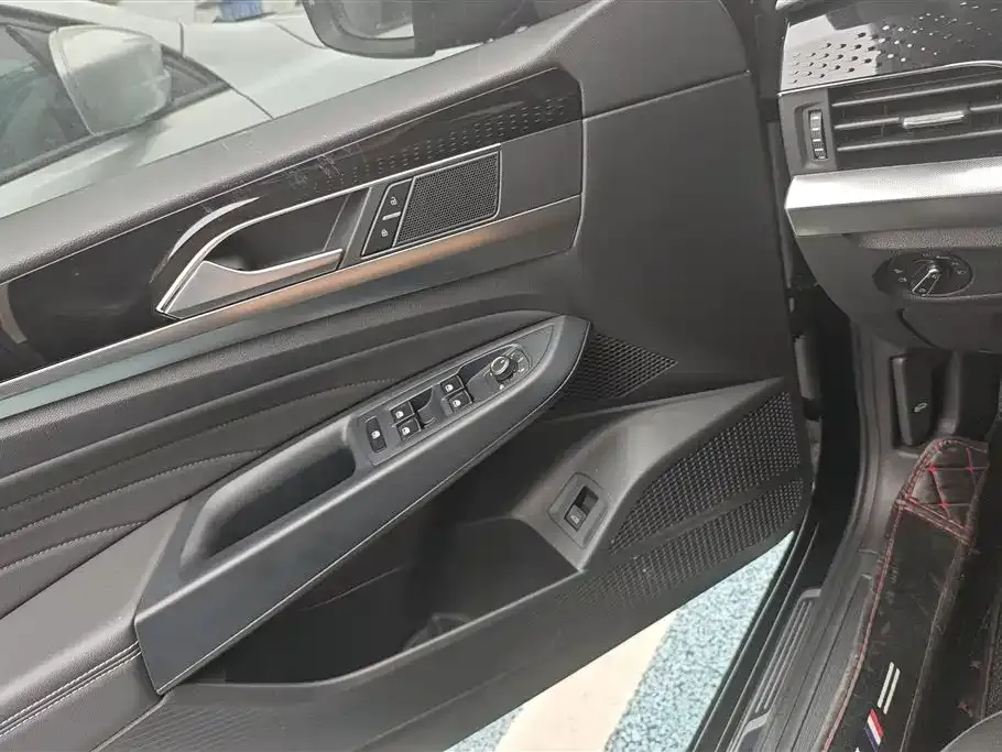 Volkswagen Passat — фото 3