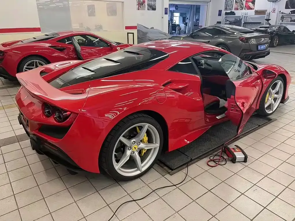 Ferrari F8 — фото 5