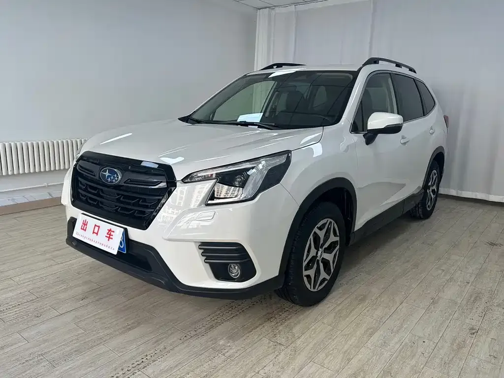 Subaru Forester — фото 1