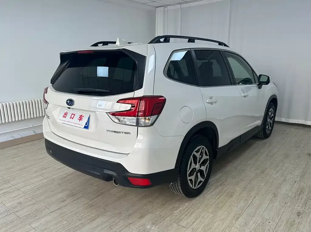 Subaru Forester — фото 3