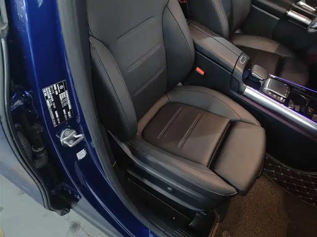 Mercedes-Benz GLA — фото 8