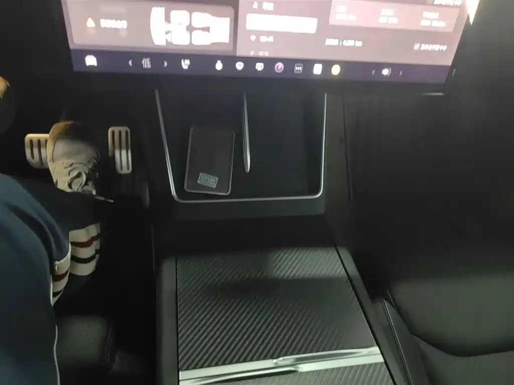 Tesla Model Y L 2025 из CN, фото 4
