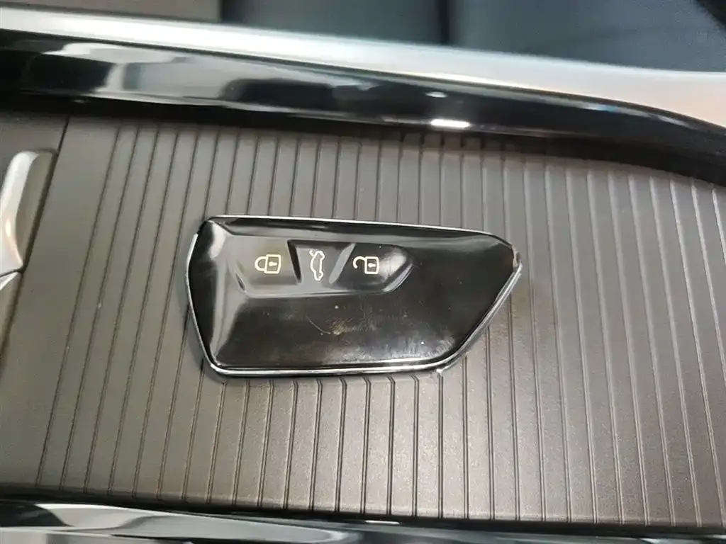 Volkswagen Passat — фото 3