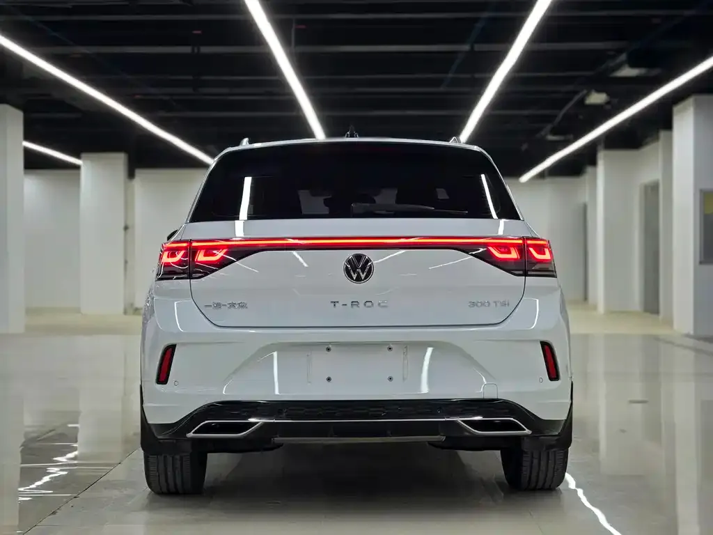 Volkswagen T-Roc — фото 5