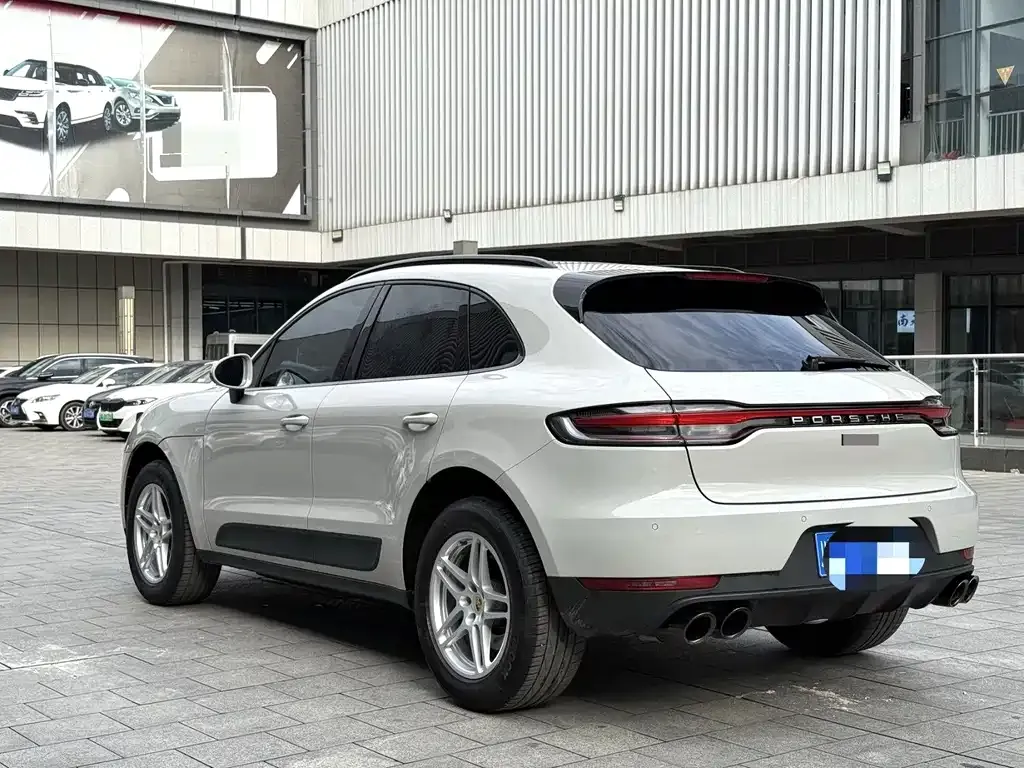 Porsche Macan — фото 9