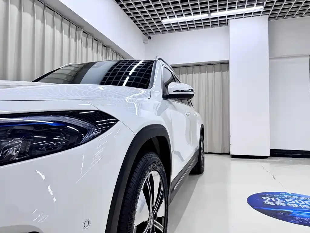 Mercedes-Benz EQB 2022 из CN, фото 2