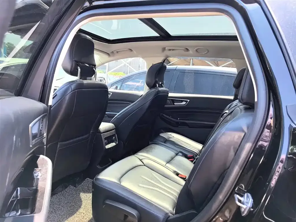 Ford Edge 2021 из CN, фото 9