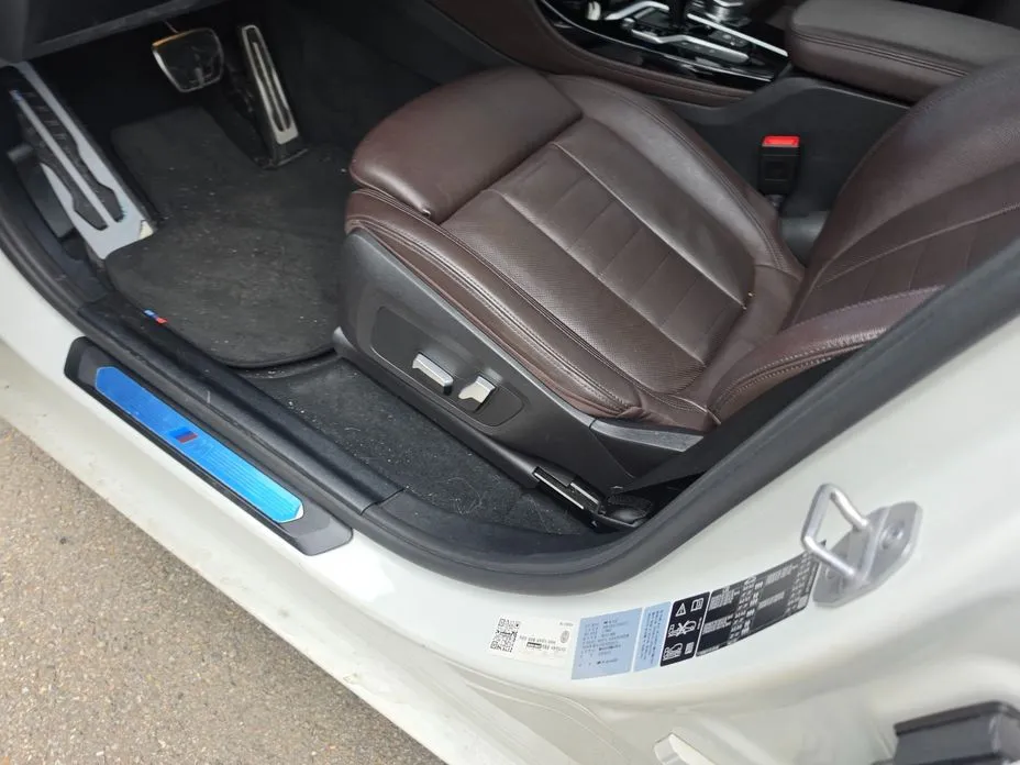 BMW X4 2021 из KR, фото 8