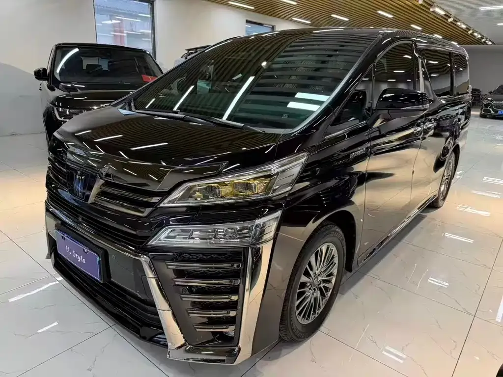 Toyota Vellfire — фото 9