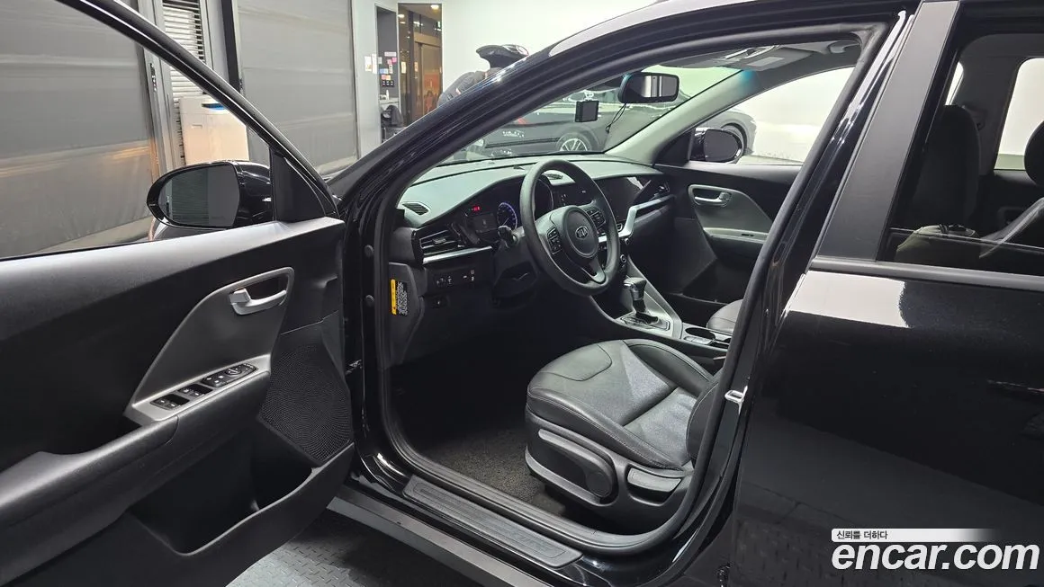 Kia Niro 2021 из KR, фото 7