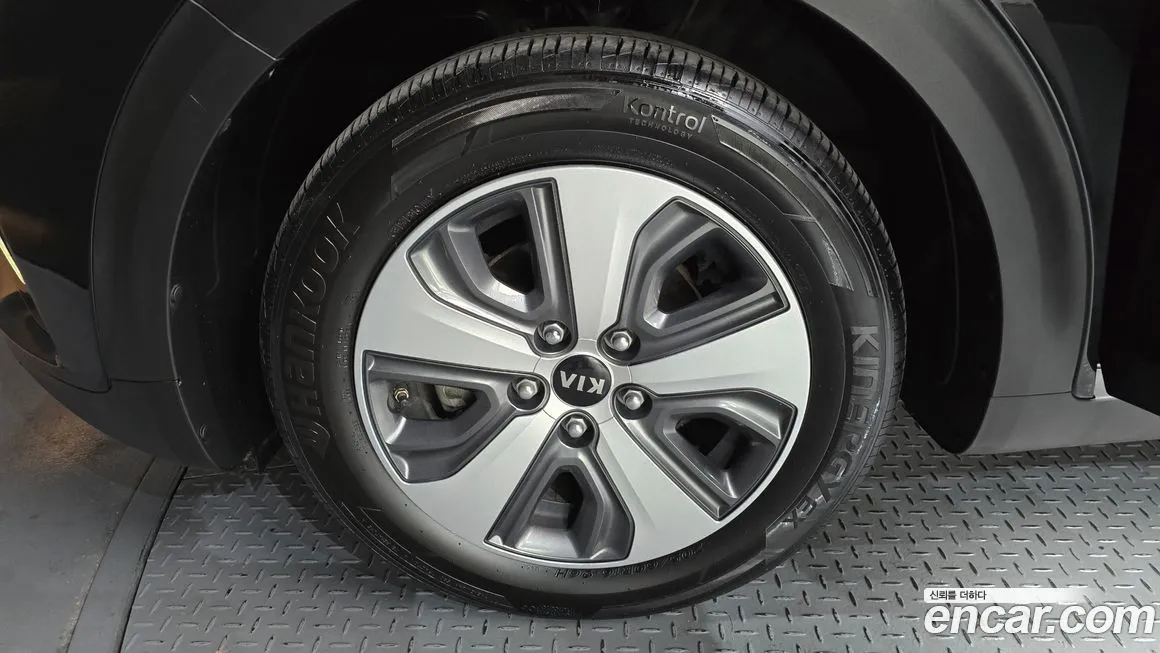 Kia Niro 2021 из KR, фото 6