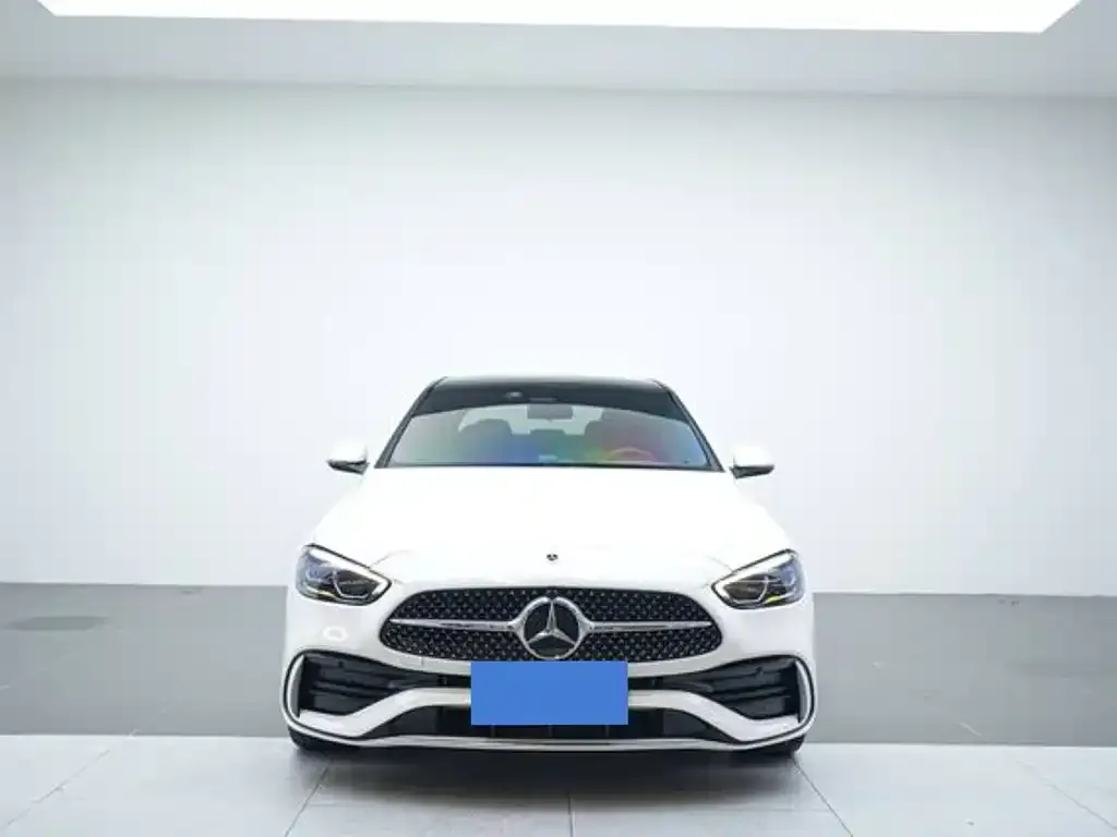 Mercedes-Benz C-Class — фото 1