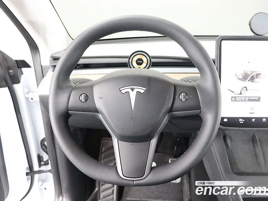 Tesla Model Y — фото 5
