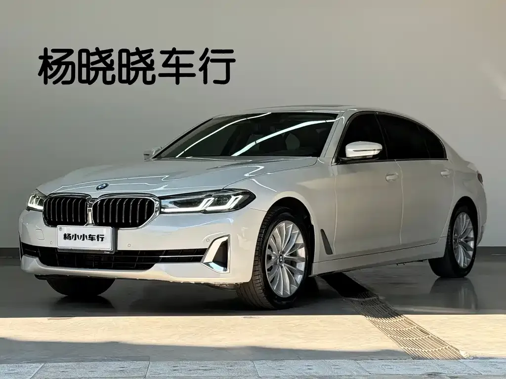 BMW 5 Series — фото 1