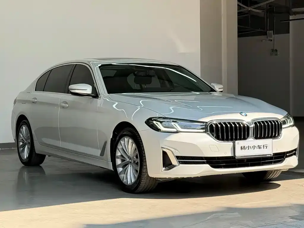 BMW 5 Series — фото 3