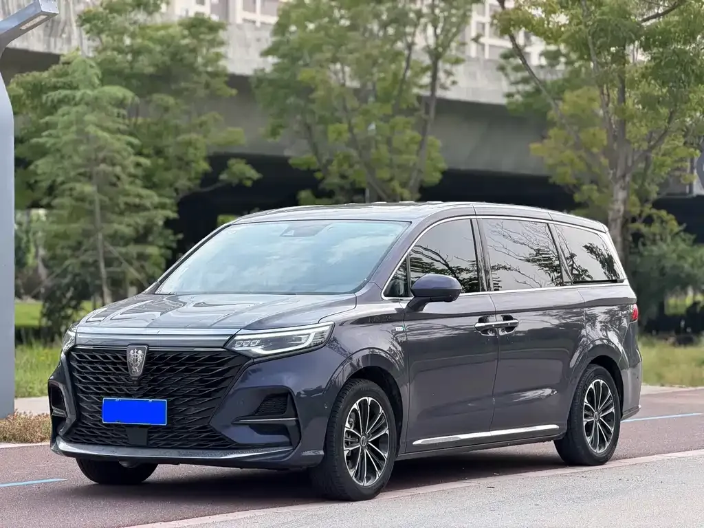 Roewe iMAX8 — фото 1