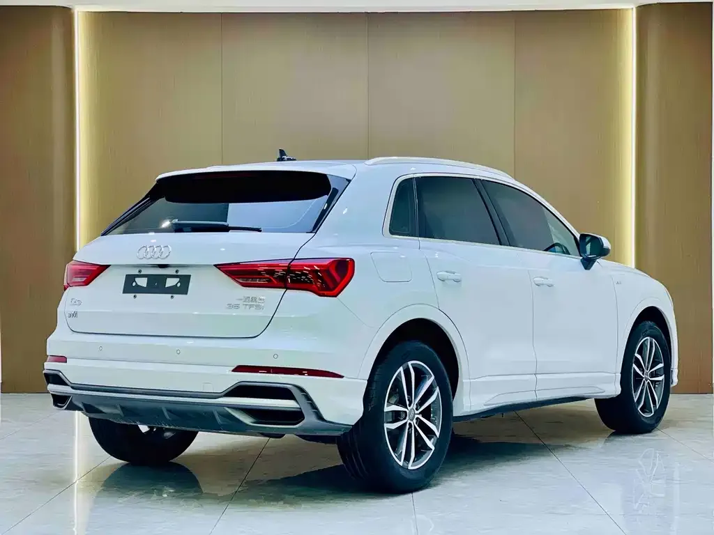 Audi Q3 — фото 2