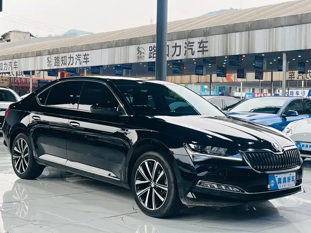 Skoda Superb 2024 из CN, фото 7