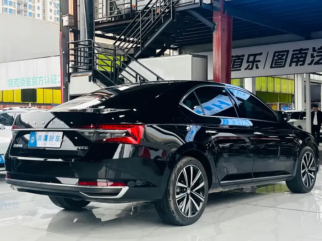 Skoda Superb 2024 из CN, фото 6