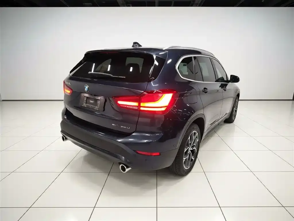 BMW X1 — фото 2