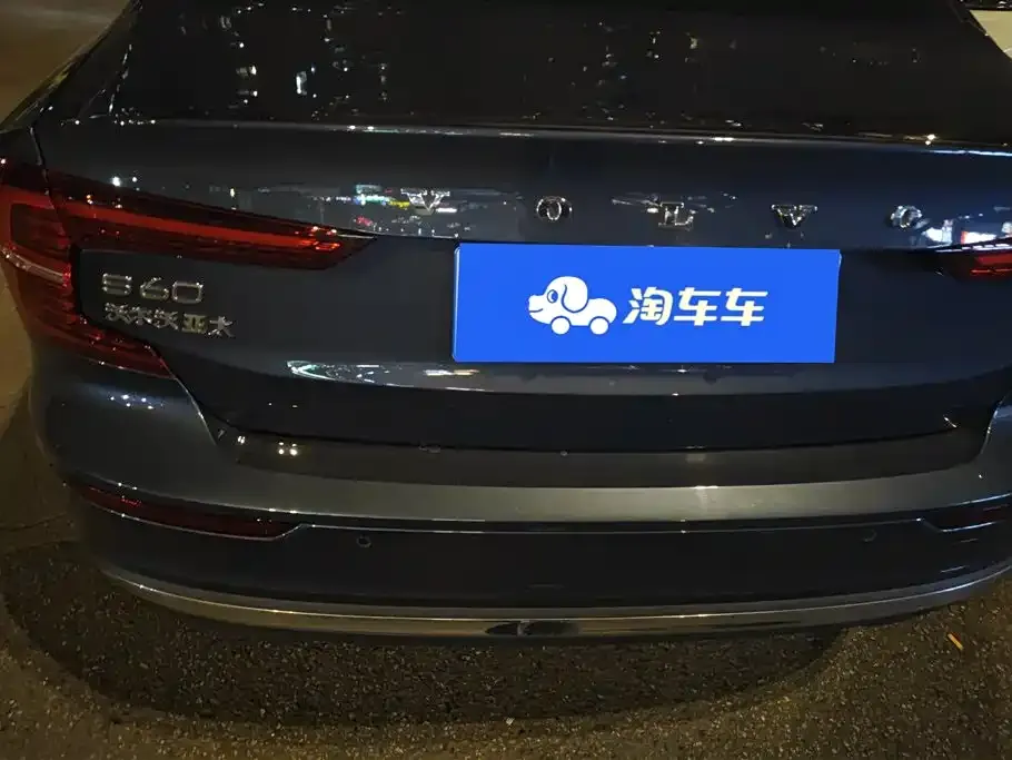 Volvo S60 2023 из CN, фото 10