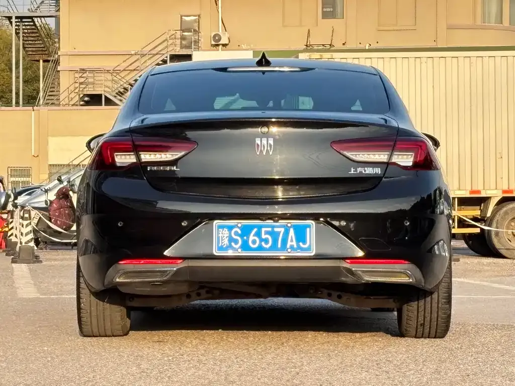 Buick Regal — фото 6