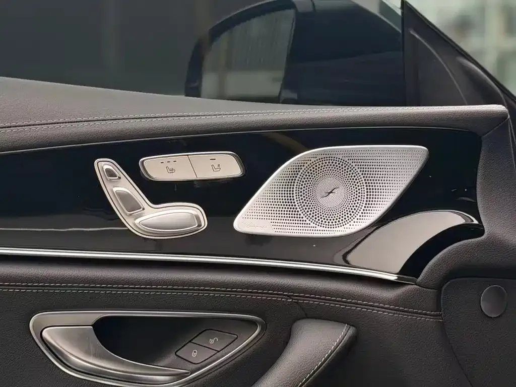Mercedes-Benz AMG GT — фото 7