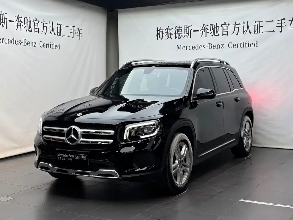 Mercedes-Benz GLB — фото 1