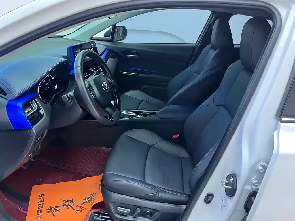Toyota C-HR 2024 из CN, фото 4