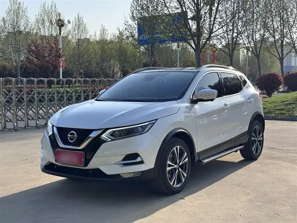 Nissan Qashqai — фото 10