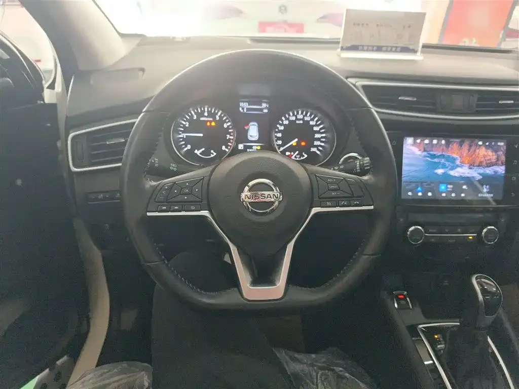 Nissan Qashqai — фото 5