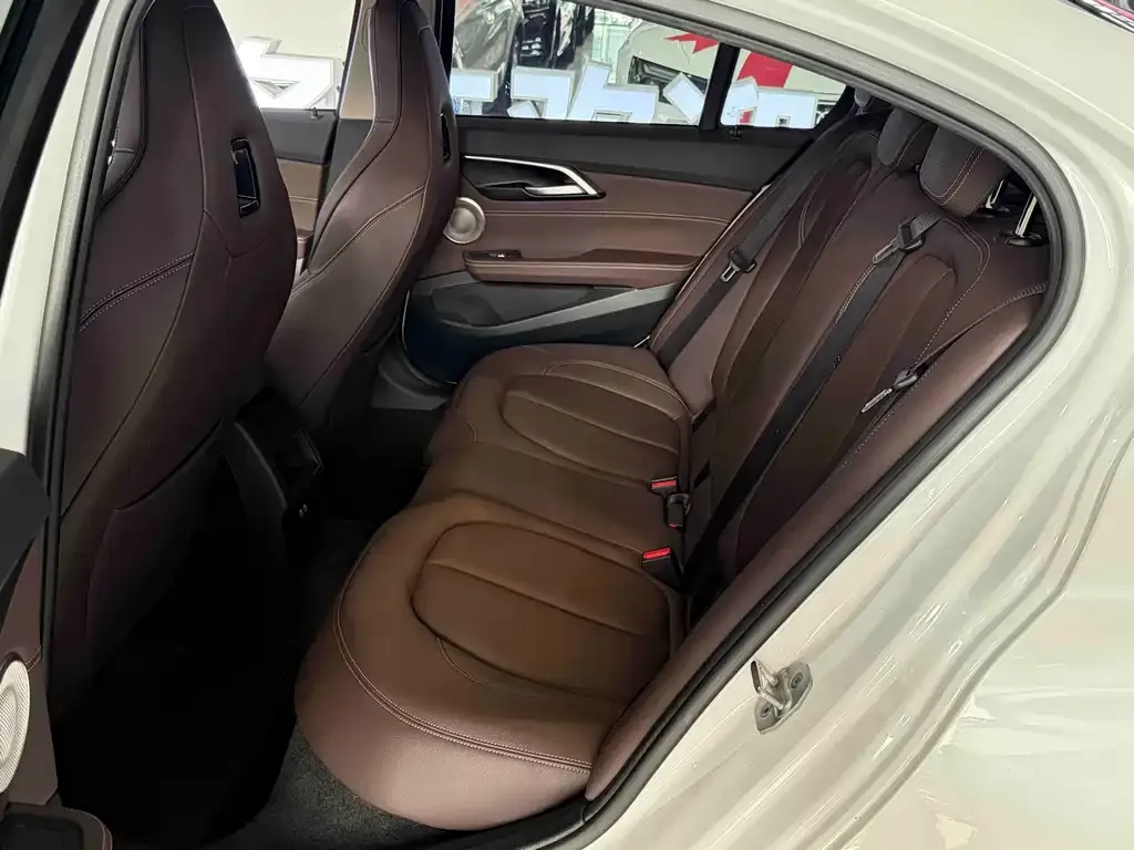BMW 1 Series — фото 10