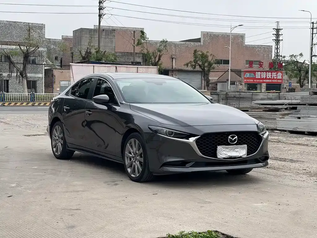Mazda 3 Axela — фото 4
