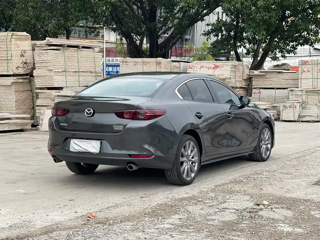 Mazda 3 Axela — фото 7