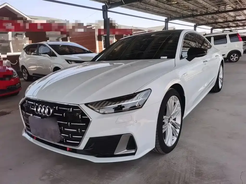 Audi A7L — фото 1