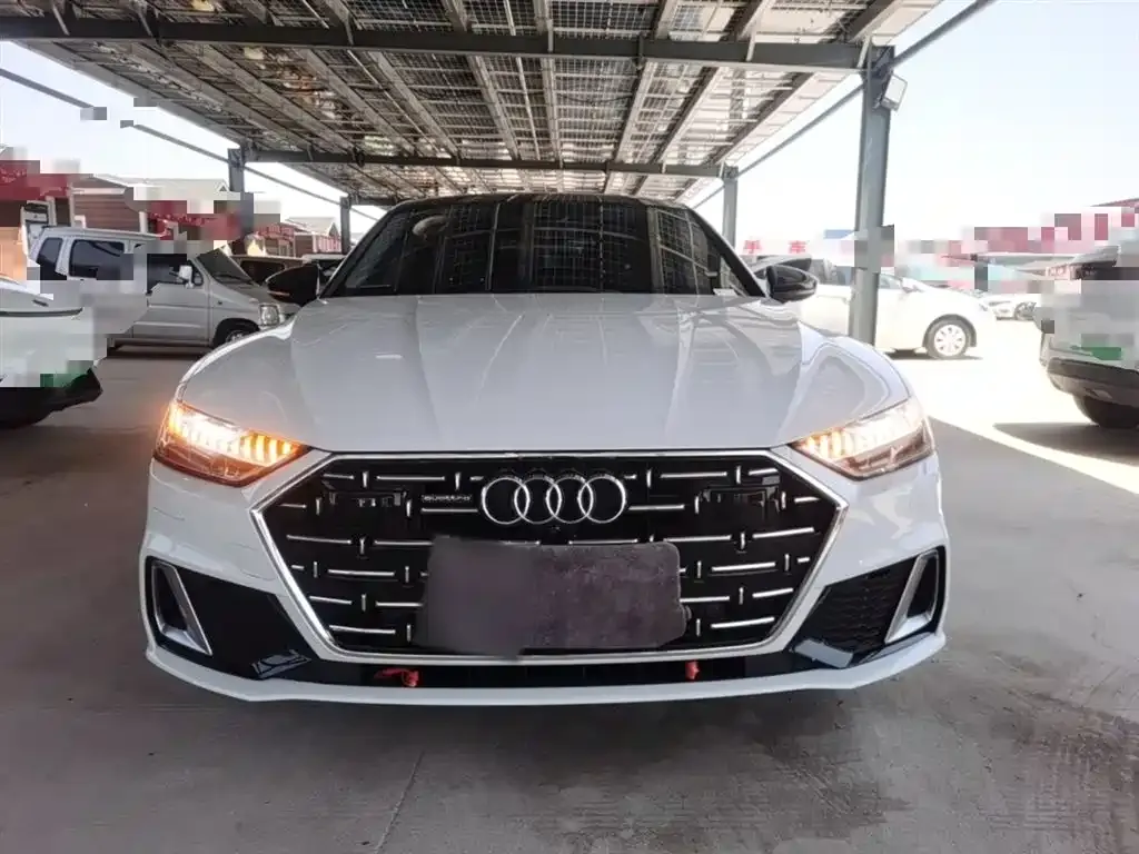 Audi A7L — фото 9
