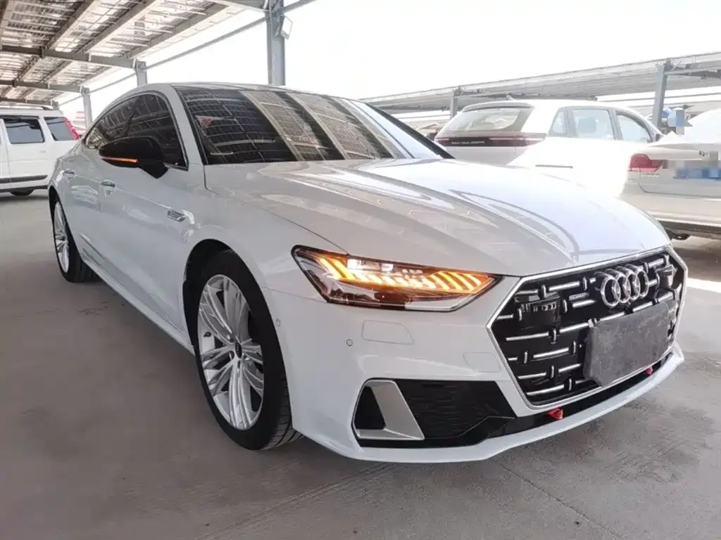 Audi A7L — фото 7