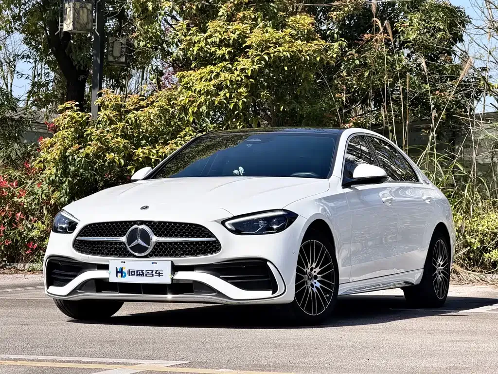 Mercedes-Benz C-Class — фото 1