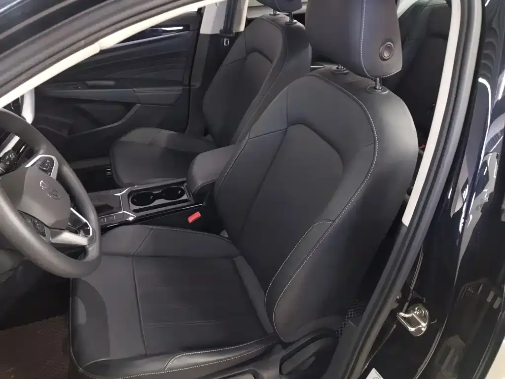 Volkswagen Passat — фото 6